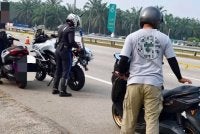 Foto yang tular di media sosial.