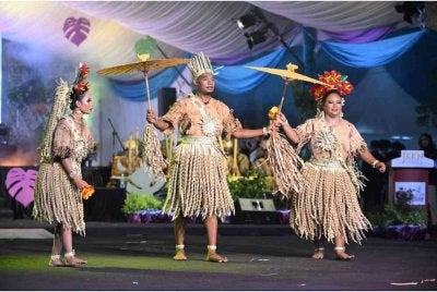 Persembahan tarian masyarakat Orang Asli yang mengetengahkan keunikan seni, budaya dan warisan tradisional.
