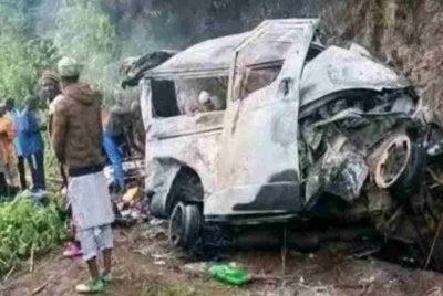 Kemalangan jalan raya membabitkan beberapa kenderaan di sebuah lebuh raya mengorbankan 20 orang di negeri Plateau, utara tengah Nigeria,
