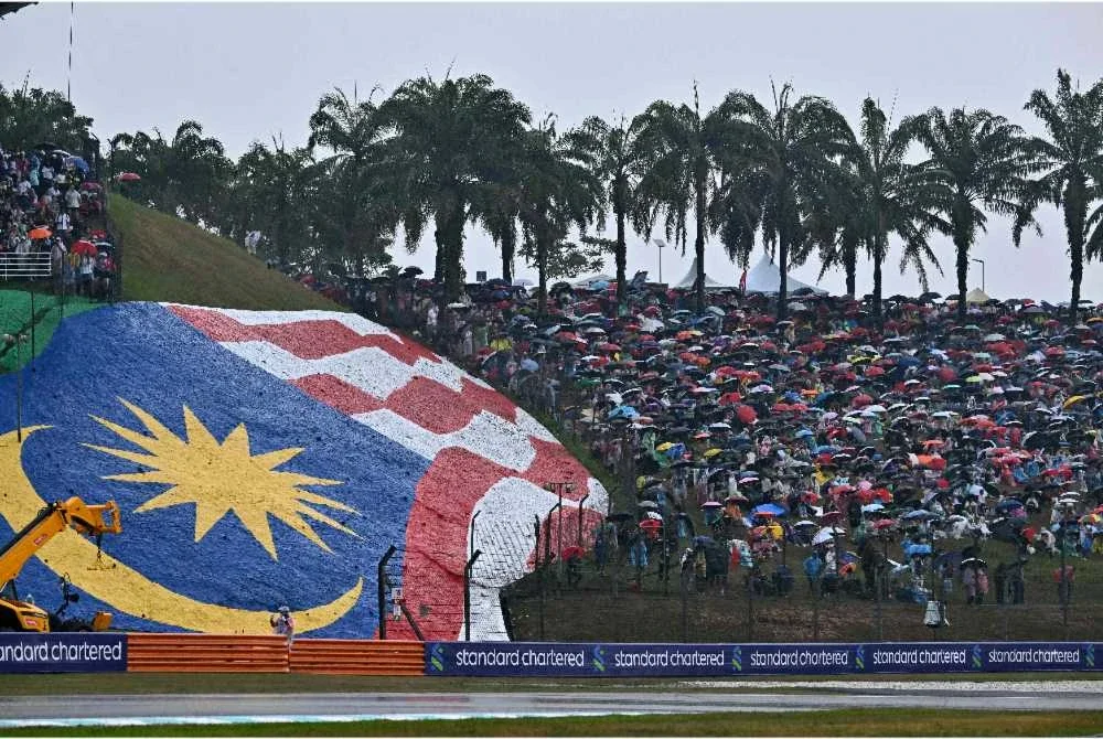 GP Bahrain di Sepang mencatat kehadiran penonton tertinggi dalam sejarah SIC menerusi kehadiran 261,000 pengunjung. Foto: AFP.