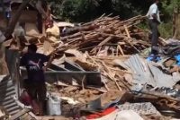 Operasi perobohan dilakukan pada Sabtu lalu. Foto: Agensi
