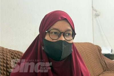 Perkara pertama yang terlintas di fikiran Nur Zalfarini selepas disahkan menghidap kanser payudara tahap tiga pada 2021 adalah nasib tiga anaknya.