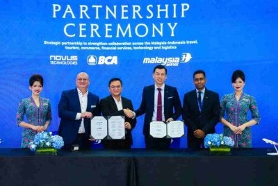 Malaysia Airlines, BCA dan Novus jalin kerjasama strategik bagi meneroka peluang perniagaan baharu merentasi sektor antaranya perjalanan, perdagangan, perkhidmatan kewangan dan inovasi digital. Foto Malaysia Airlines LinkedIn