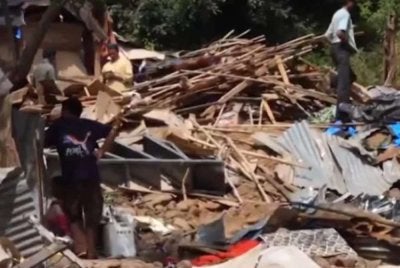 Operasi perobohan dilakukan pada Sabtu lalu. Foto: Agensi