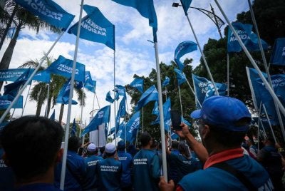 PN khuatir gabungan itu tidak dapat bertanding menggunakan nama dan simbol atau logo pada PRN Melaka.