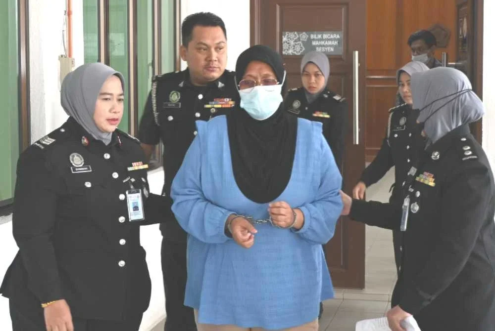 Wanita berusia 51 tahun itu mengaku bersalah selepas didakwa di bawah Seksyen 56(1)(l) Akta Imigresen 1959/63. Foto JIM Melaka