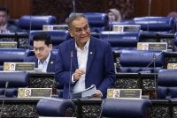 Dzulkefly ketika sesi Pertanyaan-pertanyaan Bagi Jawab Lisan sempena Mesyuarat Ketiga, Penggal Kelima, Parlimen ke-15 di Bangunan Parlimen pada Selasa. Foto: Bernama 