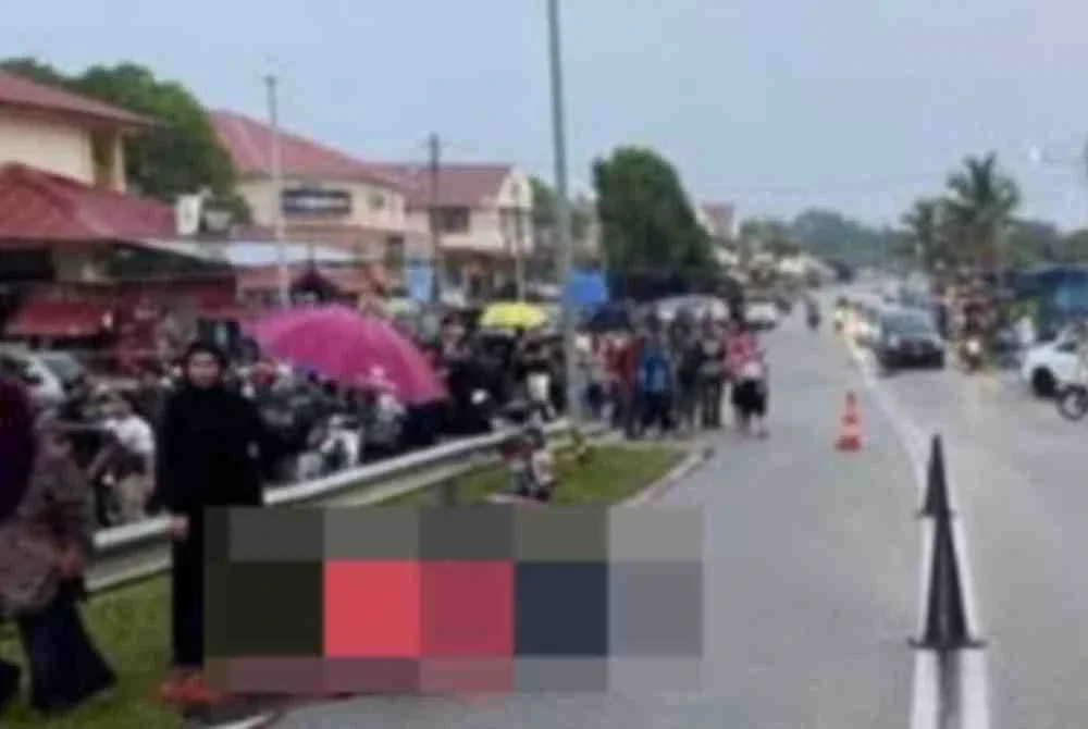 Ahmad Areesy Zafreen maut di lokasi kejadian akibat kecederaan parah di beberapa bahagian badan.