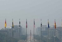 Beberapa bangunan kerajaan termasuk Pusat Konvensyen Antarabangsa Putrajaya (PICC) 'lenyap ditelan' jerebu pada Rabu.