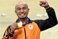 Penantian selama 16 tahun Azizulhasni untuk bergelar juara Sukan Komanwel berakhir apabila merangkul pingat emas pertama dalam kariernya menerusi acara keirin di Glasgow Julai lalu. Foto : MSN.