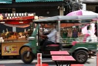 Thailand mencadangkan bayaran 450 Baht (kira-kira RM54.56) bagi pelancong asing yang memasuki negara itu melalui udara.
