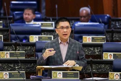 Wong Kah Woh ketika sesi Pertanyaan-Pertanyaan Bagi Jawab Lisan sempena Mesyuarat Ketiga, Penggal Kelima, Parlimen ke-15 di Bangunan Parlimen pada Rabu. Foto Bernama 