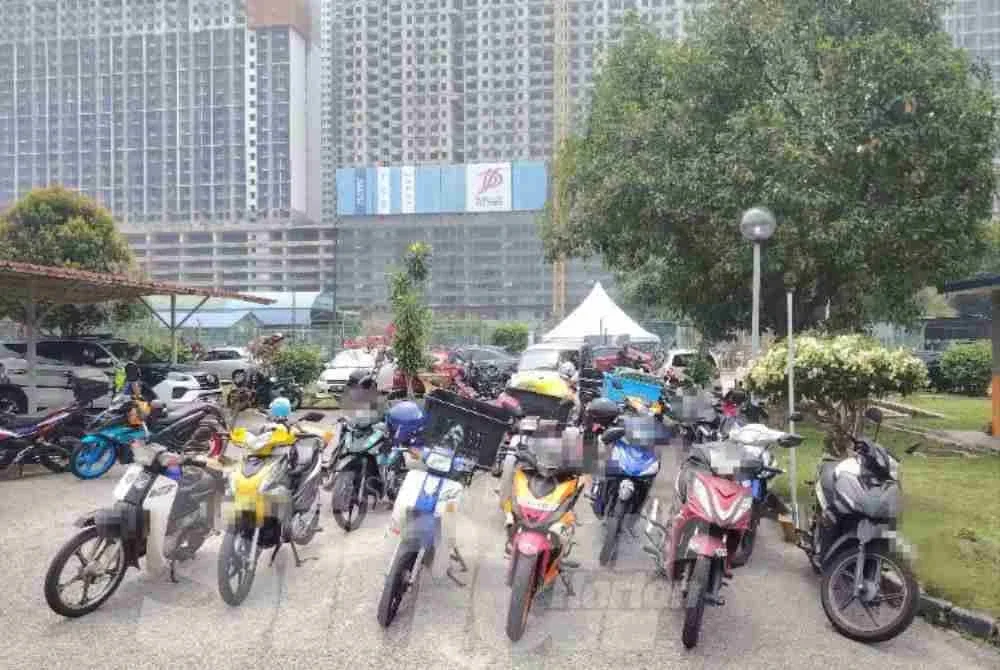 Antara motosikal yang disita JPJ menerusi Op Pewa di sekitar Kuala Lumpur pada Khamis.