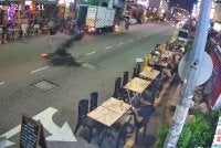 Seorang pejalan kaki cedera parah apabila dirempuh sebuah motosikal ketika melintas jalan di Lebuh Chulia pada Isnin lalu.