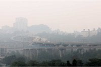 Ruang udara Kuala Lumpur diselubungi jerebu tebal sehingga menjejaskan jarak penglihatan ketika tinjauan pada Khamis. Foto Bernama