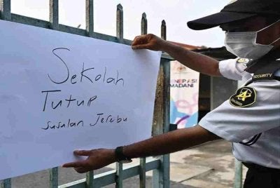 Semua institusi pendidikan di bawah KPM di kawasan yang mencatatkan bacaan IPU melebihi 180 akan ditutup bermula Jumaat.