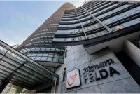 Synergy Promenade Sdn Bhd (SPSB) mempersoalkan dakwaan Lembaga Kemajuan Tanah Persekutuan (Felda) bakal mengalami kerugian RM1.7 bilion berhubung projek pembangunan Kuala Lumpur Vertical City (KLVC) di Jalan Semarak.