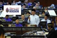 Perdana Menteri Datuk Seri Anwar Ibrahim, yang juga Menteri Kewangan, membentangkan Belanjawan 2027 di Dewan Rakyat hari ini. Foto Bernama
