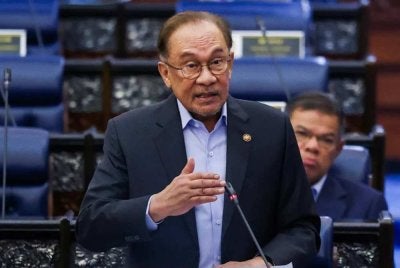 Kekuatan yang ada pada Anwar lebih meyakinkan apabila dibina atas rekod pentadbiran dan mutu kepimpinannya, berbanding pemimpin parti-parti lain. Foto fail Bernama