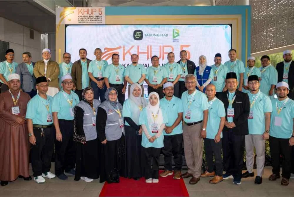 Tetamu kenamaan bersama Pengelola Jemaah Haji sempena majlis perasmian KHUP5 di Movenpick Hotel & Convention Centre, Sepang.