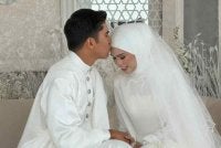 Bella Astillah selamat diijabkabulkan bersama pasangannya, Syed Saddiq dengan sekali lafaz pada pagi Sabtu.