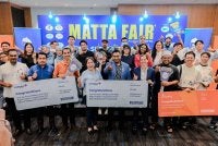 Gambar peserta yang memenangi hadiah Peraduan Pembeli MATTA FAIR di MITEC pada September lalu. 