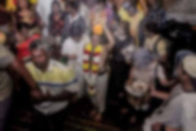 Foto tular berkaitan seorang pemuda Melayu yang didakwa terlibat ritual pelbagai agama. 
