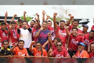 Karnival yang julung kali diadakan di Kampung Paya Baru itu terbuka kepada semua penduduk tanpa mengira fahaman politik dan akan dijadikan acara tahunan.