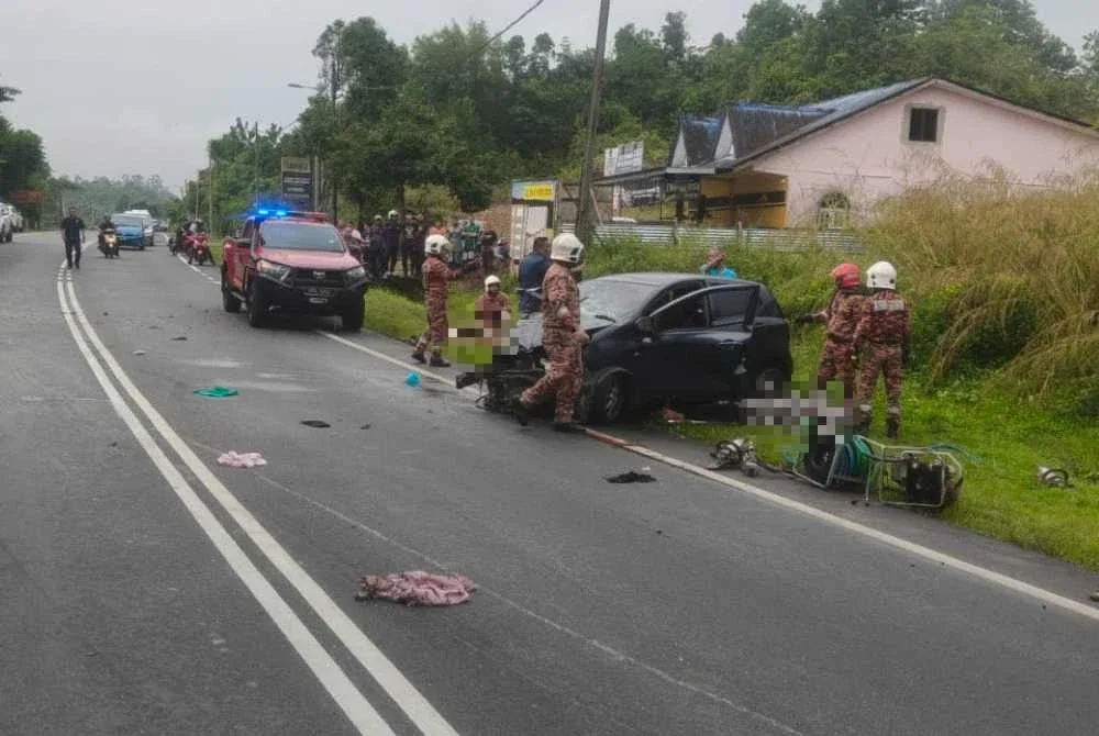 Kemalangan mengakibatkan penumpang hadapan Perodua Axia meninggal dunia di lokasi kejadian.