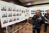 Adzli menunjukkan suspek yang ditahan dalam kes tersebut bagi membantu siasatan.