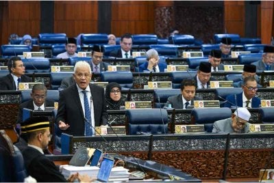 Hamzah ketika membahaskan Belanjawan 2027 di Dewan Rakyat, pada Isnin.