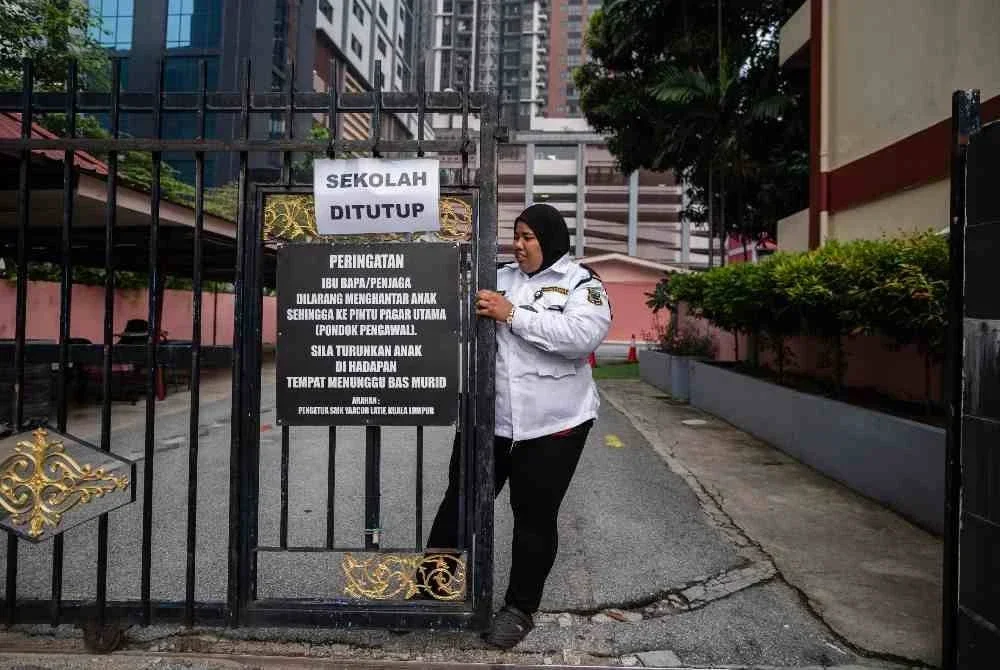  Semua sekolah di Johor, Melaka, Negeri Sembilan masih ditutup pada Rabu susulan situasi jerebu semasa.