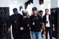 JAIS mengesahkan seorang lelaki beragama Islam disyaki bertindak melakukan ritual agama lain dan ibunya ditangkap di Kuala Lumpur tengah hari Selasa bagi membantu siasatan kes yang tular baru-baru ini.