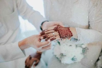 Perkahwinan seseorang warga asing beragama Islam dengan orang Melayu Islam di negara ini tidak akan mengubah status keturunan asal mereka. Foto hiasan 