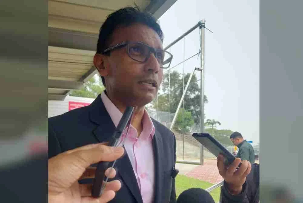 Nazir Hussin hadir ke Ibu Pejabat SPRM Putrajaya pada Rabu.