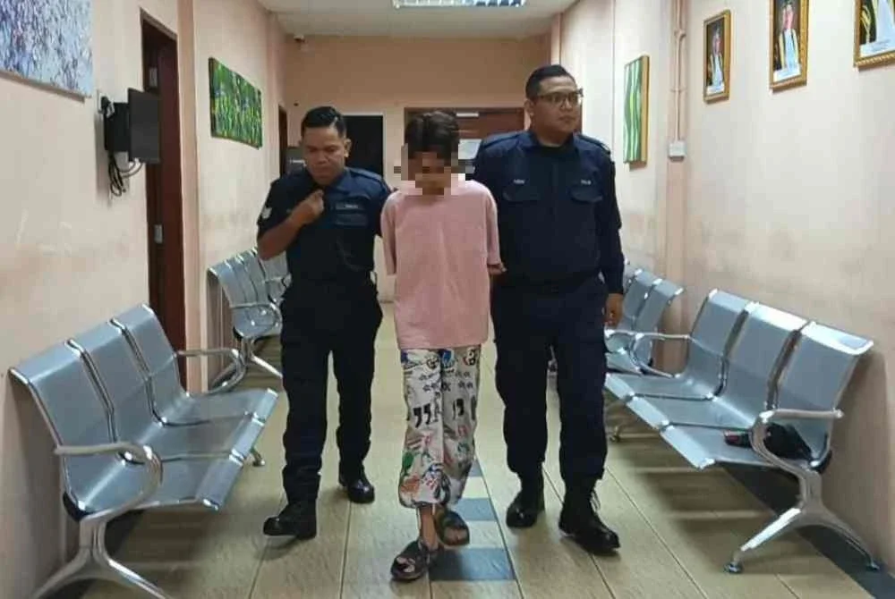 Perintah reman sehingga 19 Oktober itu dikeluarkan Majistret Dayang Aidaku Amira Aminuddin terhadap suspek berusia 18 tahun selepas mendengar permohonan polis dan rayuan peguam bela.