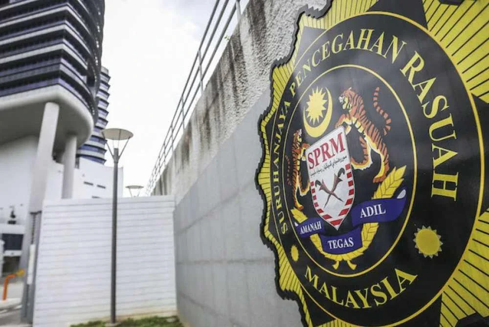 SPRM mengesahkan bekas Pengerusi YBR itu hadir di Ibu Pejabat SPRM di sini bagi menerima notis pengisytiharan harta pada Rabu.