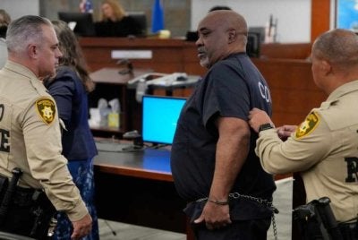 Duane Davis didapati bersalah pada Ogos atas tuduhan membunuh dengan menggunakan senjata berbahaya. - Foto: AP