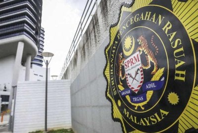 SPRM mengesahkan bekas Pengerusi YBR itu hadir di Ibu Pejabat SPRM di sini bagi menerima notis pengisytiharan harta pada Rabu.