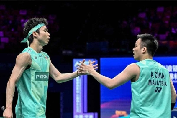 Aaron-Wooi Yik memulakan kempen Terbuka Denmaark 2026 dengan langkah kanan apabila berjaya menyingkirkan juara bertahan dari Jepun, Takuro Hoki-Yugo Kobayashi semalam.