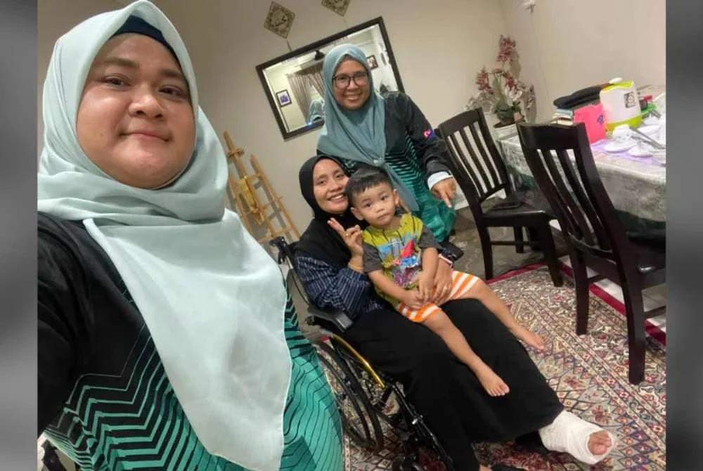 Amira Kalisha (tengah) cedera ketika berjoging pada hari cuti.