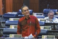 Dr Dzulkefly ketika sesi Pertanyaan-pertanyaan bagi Jawab Lisan sempena Mesyuarat Ketiga, Penggal Kelima, Parlimen ke-15 di Bangunan Parlimen, Khamis. Foto Bernama
