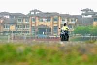 Semua institusi pendidikan di bawah Kementerian Pendidikan Malaysia (KPM) di Negeri Sembilan akan beroperasi seperti biasa pada Jumaat(16 Oktober 2026). Gambar hiasan 