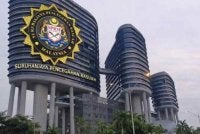 Kehadiran Norhazelim, isteri kepada Nazir Hussin ke Ibu Pejabat SPRM di Putrajaya pada Rabu bagi membantu siasatan bukannya ditahan atau ditangkap