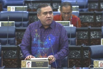 Anthony ketika sesi Pertanyaan-pertanyaan Menteri sempena Mesyuarat Ketiga, Penggal Kelima, Parlimen ke-15 di Bangunan Parlimen, Khamis. Foto Bernama