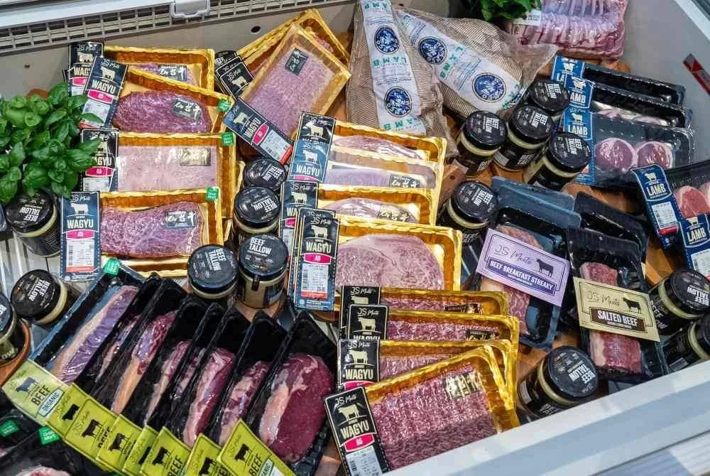 SEBAHAGIAN daripada produk JS Meats yang memperoleh sijil halal Jakim.