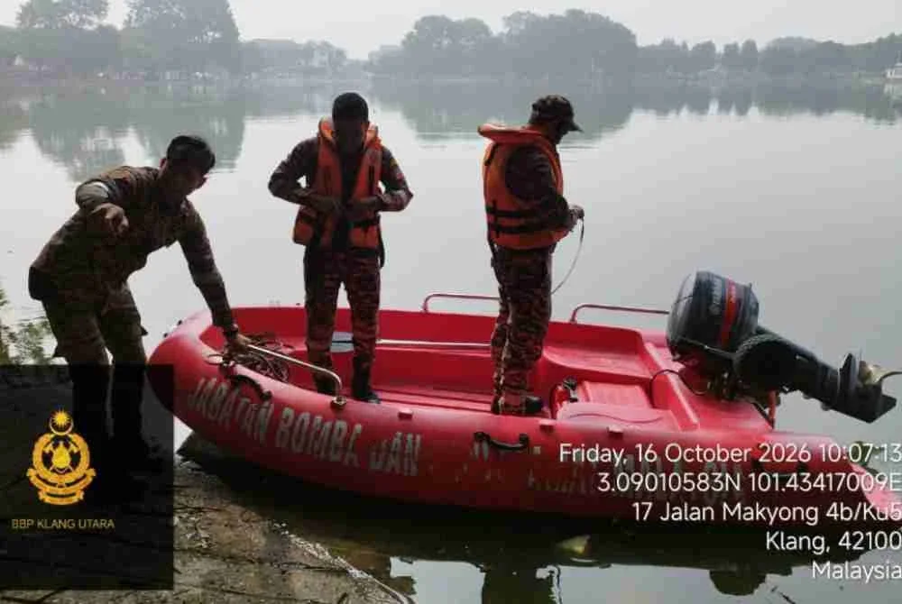 Operasi SAR dijalankan dengan menggunakan sebuah bot aluminium dan sebuah bot jenis HDPA bagi melakukan pencarian di permukaan air. Foto Foto BBP Klang Utara