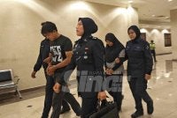 Seorang pengurus dan pembantu pengurus sebuah rangkaian restoran makanan di Pekan didakwa di Mahkamah Sesyen Kuantan pada Jumaat atas sembilan pertuduhan pecah amanah membabitkan wang jualan syarikat berjumlah RM58,400.30. 