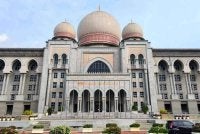 Mahkamah Tinggi sebelum ini menetapkan 30 April tahun lepas sebagai pendengaran bagi prosiding menghina mahkamah yang dimulakan oleh Razarudin.