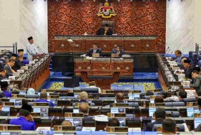 Perdana Menteri, Datuk Seri Anwar Ibrahim ketika membentangkan Belanjawan 2027 di Dewan Rakyat pada Jumaat lalu.